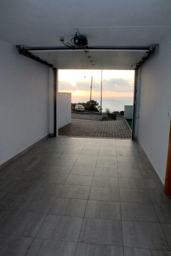 Jdlourenco House Nazare Exterior photo
